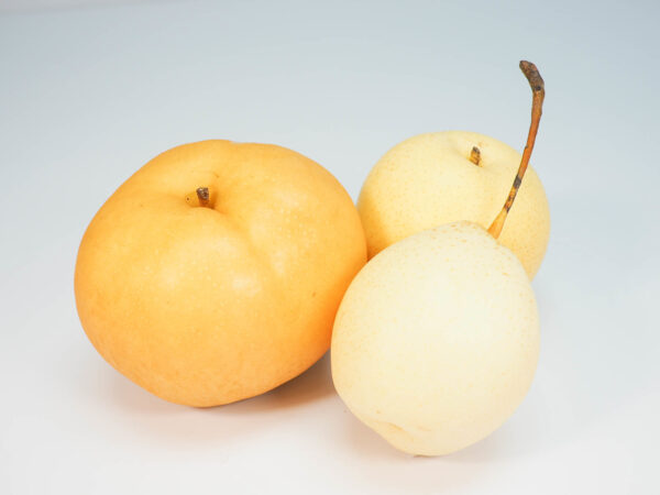 Order Local Imported Fruits Pear Fruit gift boxes, Pears Fruits for Sale
